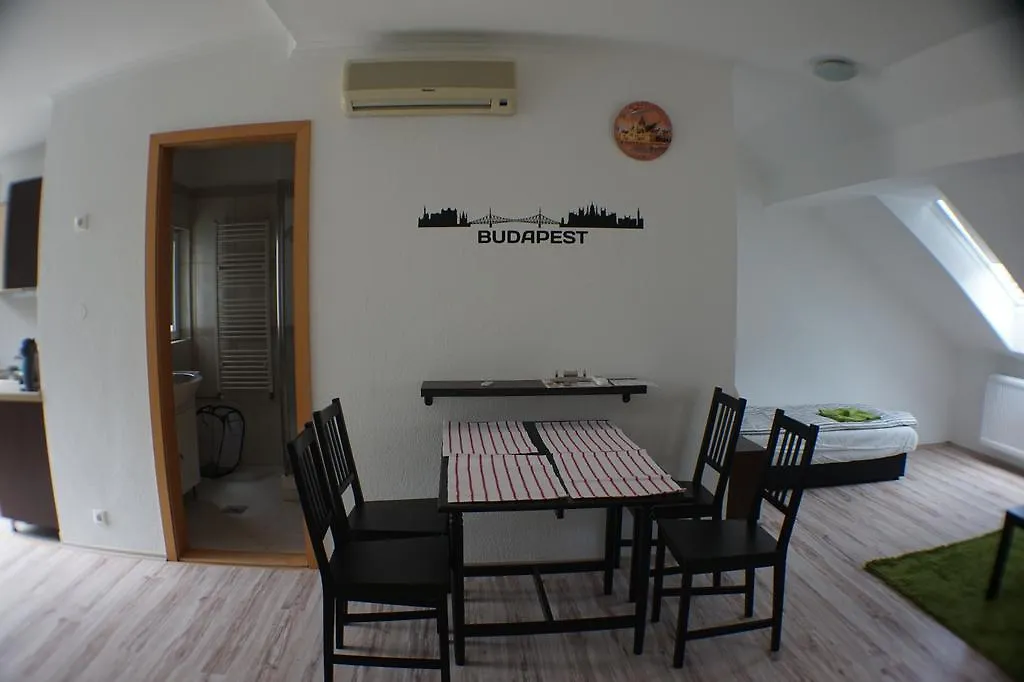 Nexus Apartments Wifi & Ac For Up To 22 Budapest